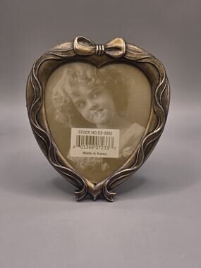 Vtg Ornate Heart Picture Frame Bronze Gold Tone Metal Bow Top Coquette Victorian